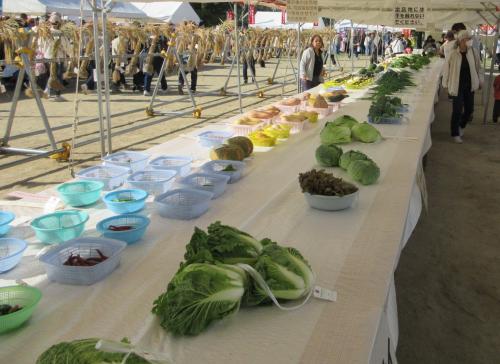 農畜産物品評会出品物の展示