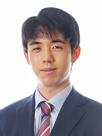 藤井聡太名人の写真
