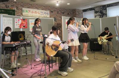 出演者の写真4_3