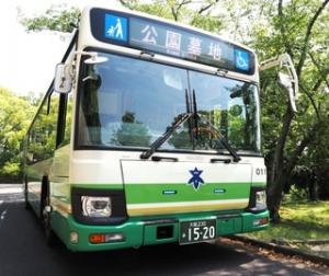 公園墓地行きの高槻市営バスの一例