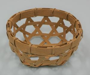 六つ目編みのカゴ（作品イメージ）